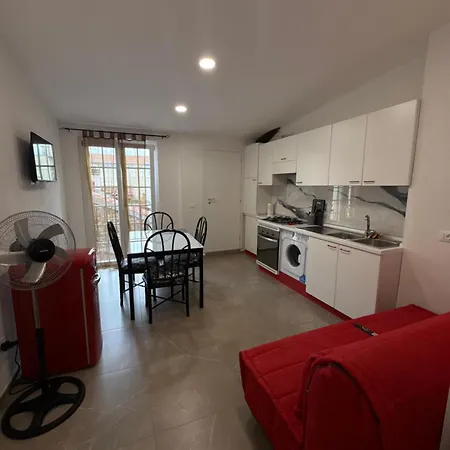 Chiara 6 Apartment *